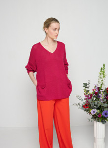 Oversized V-neck sweater in corallo - Telma