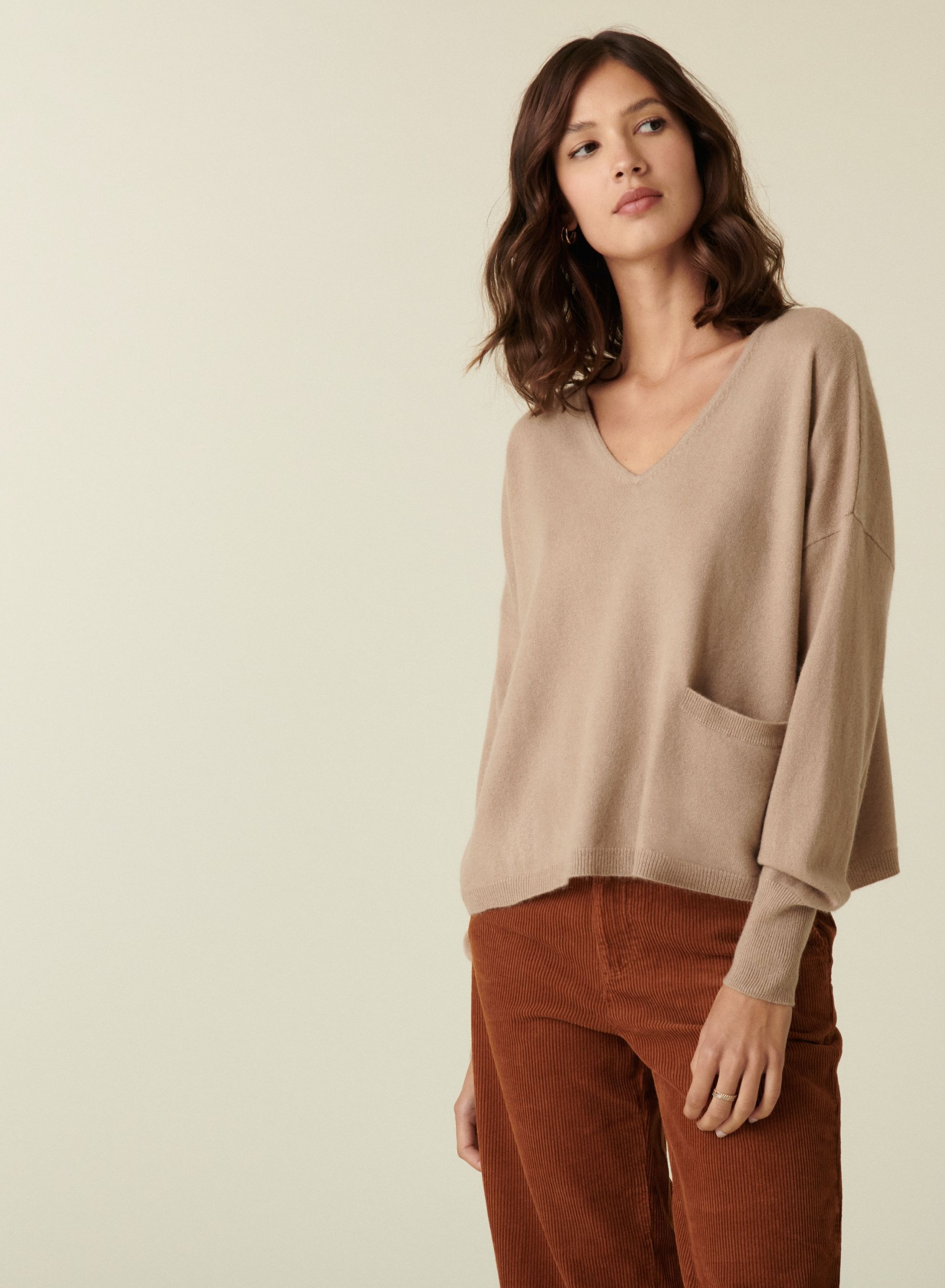 Pull court col V en cachemire avec poches - Balba