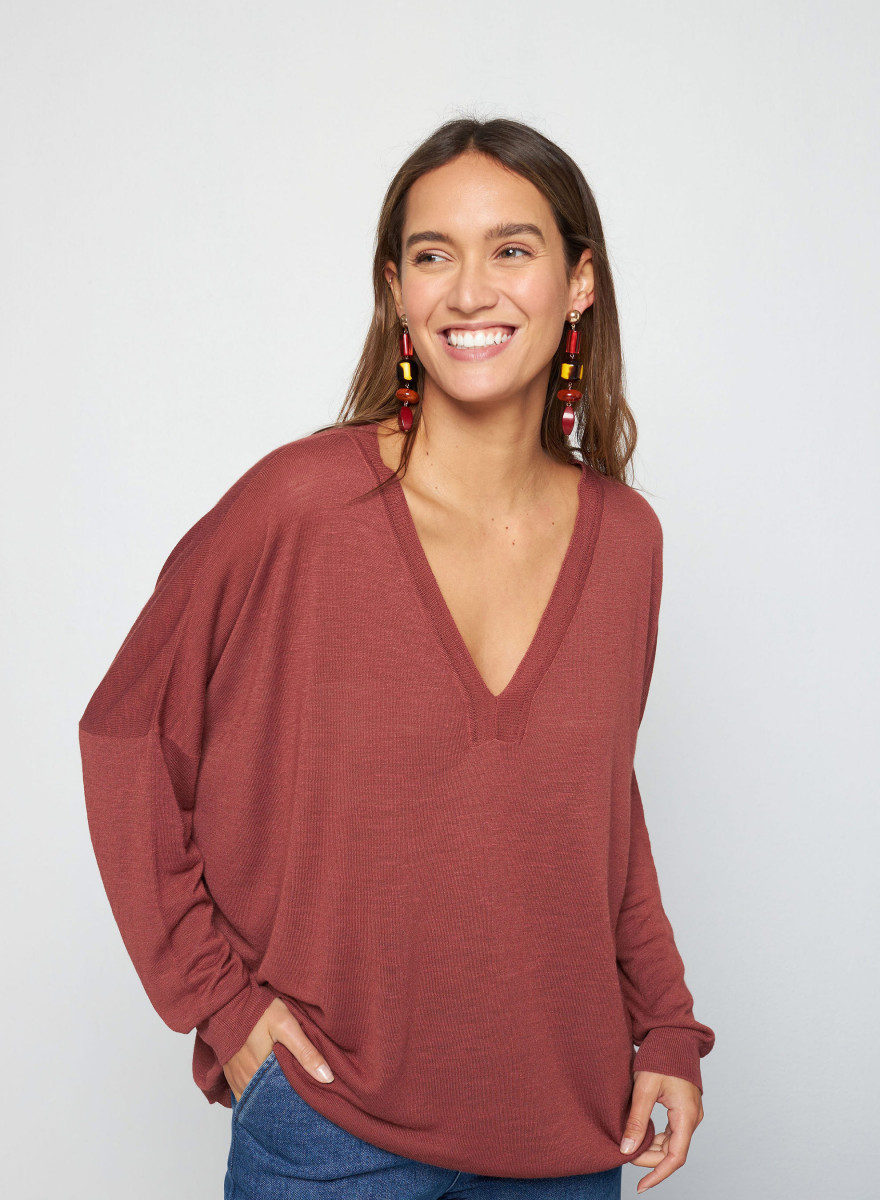 Oversized v-neck flamed linen t-shirt - Beja