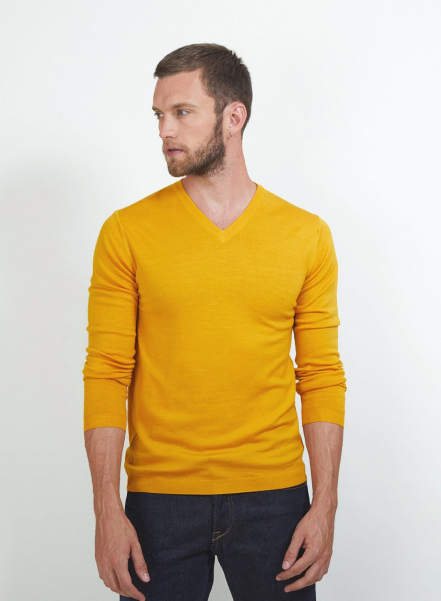 V-neck jumper in merino wool - Elmo