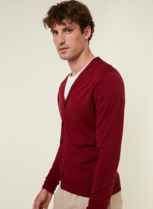 Gilet boutonné avec logo en laine mérinos - Etienne 7881 cerise - 51 Bordeaux