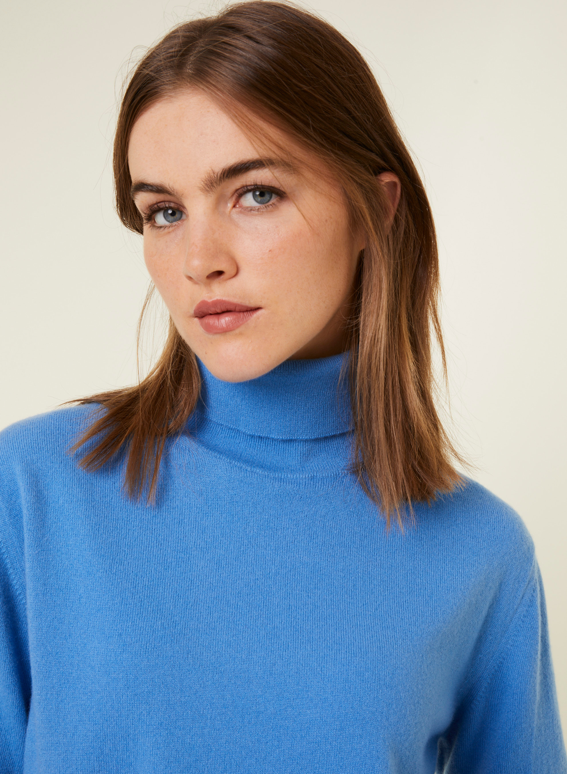 Pull col roulé en cachemire - Anabelle 7841 saphir - 06 Bleu moyen