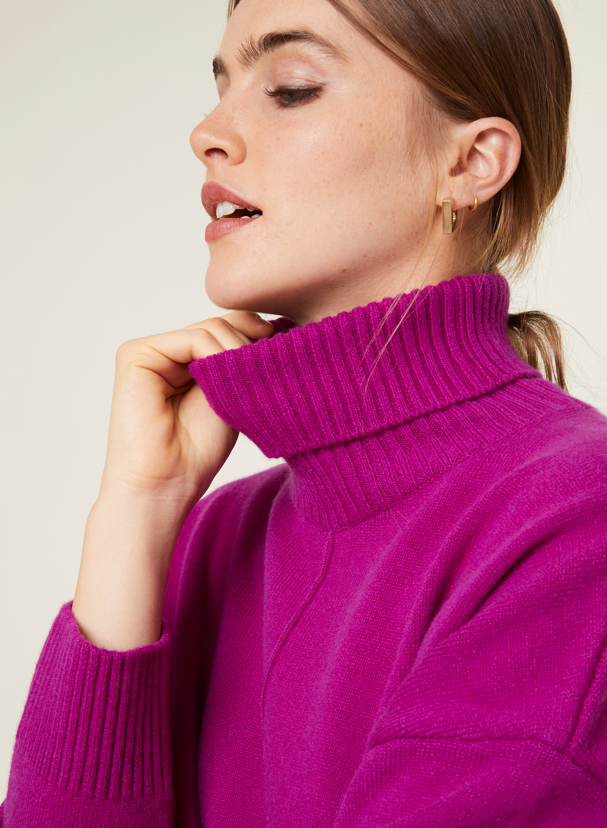Turtleneck sweater with cashmere slits - Adena