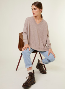 Loose sweater with V-neck slits in cashmere - Alienor