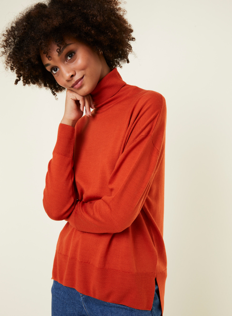 Merino wool turtleneck sweater with slits - Amy