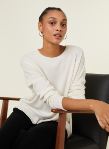 Pull ample boutonné à col rond en cachemire - Acene 7801 ecru - 82 Ecru