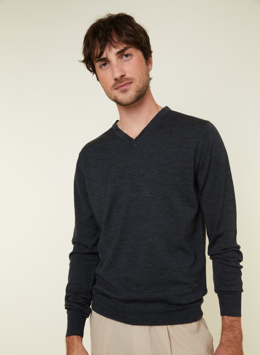 V-neck sweater with logo in merino wool - Elmo