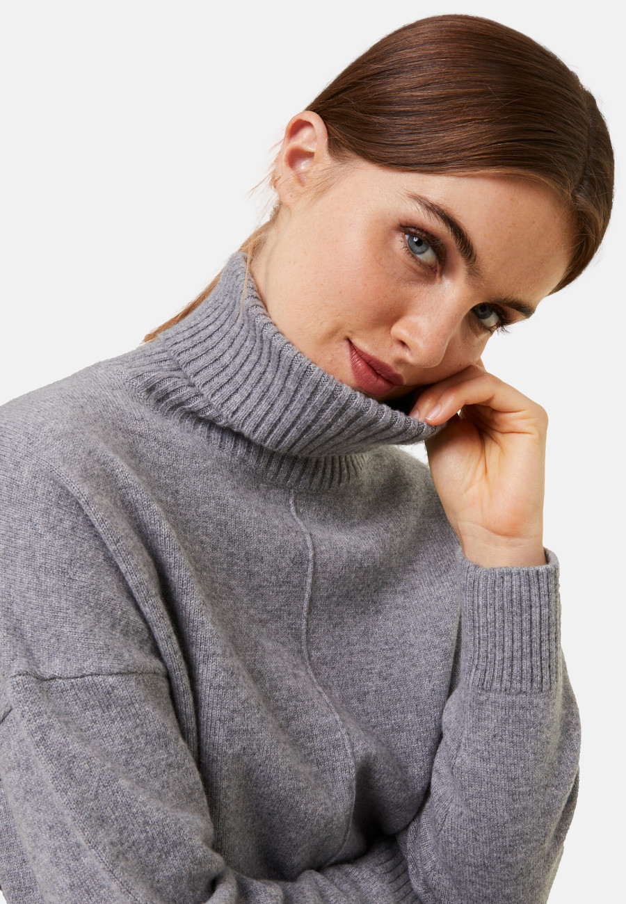 Turtleneck sweater with cashmere slits - Adena