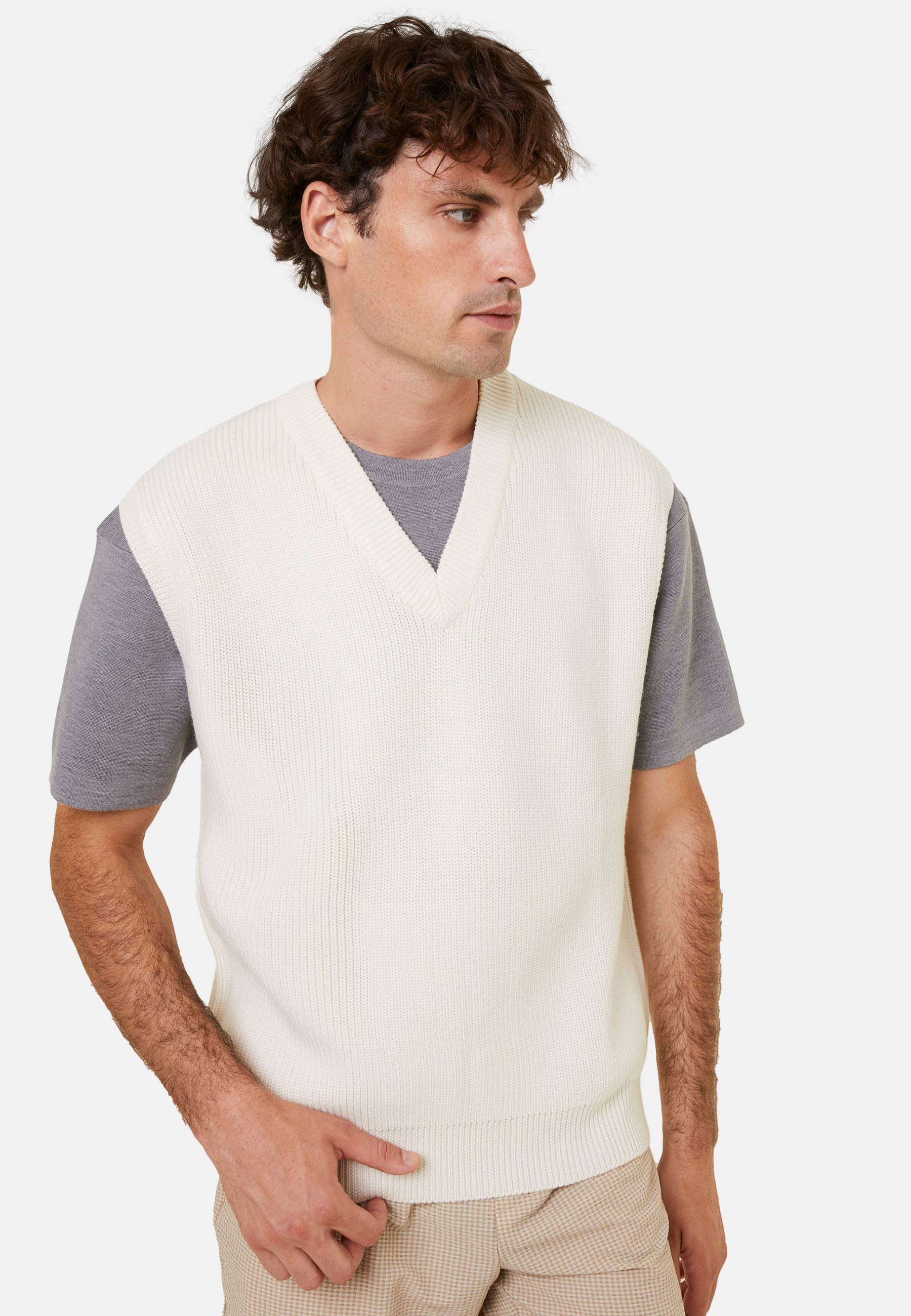 Pull col V sans manches en laine mérinos - Felipe