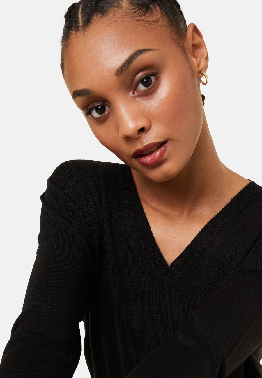 Pull col V en laine mérinos - Arya