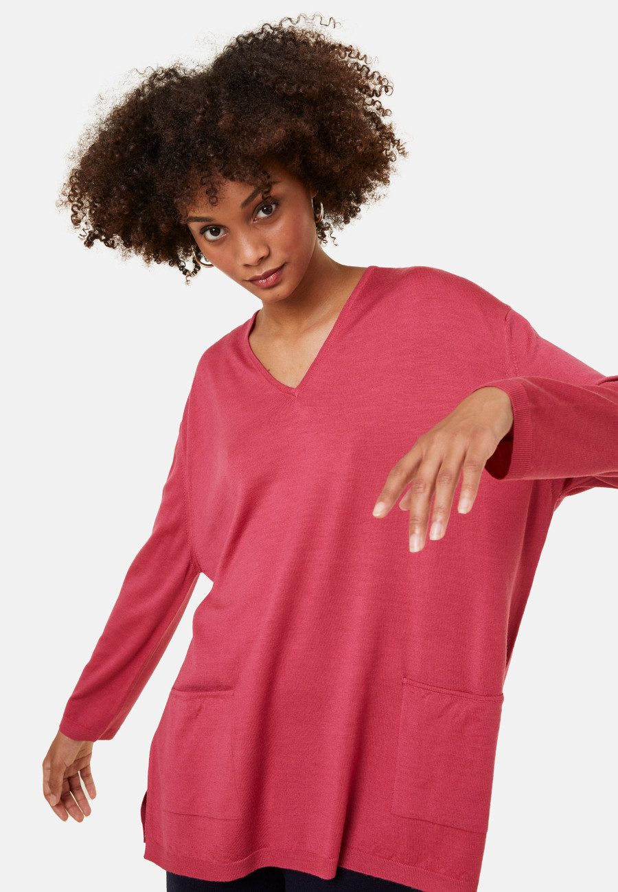 Loose V-neck sweater with pockets in merino wool - Albertine