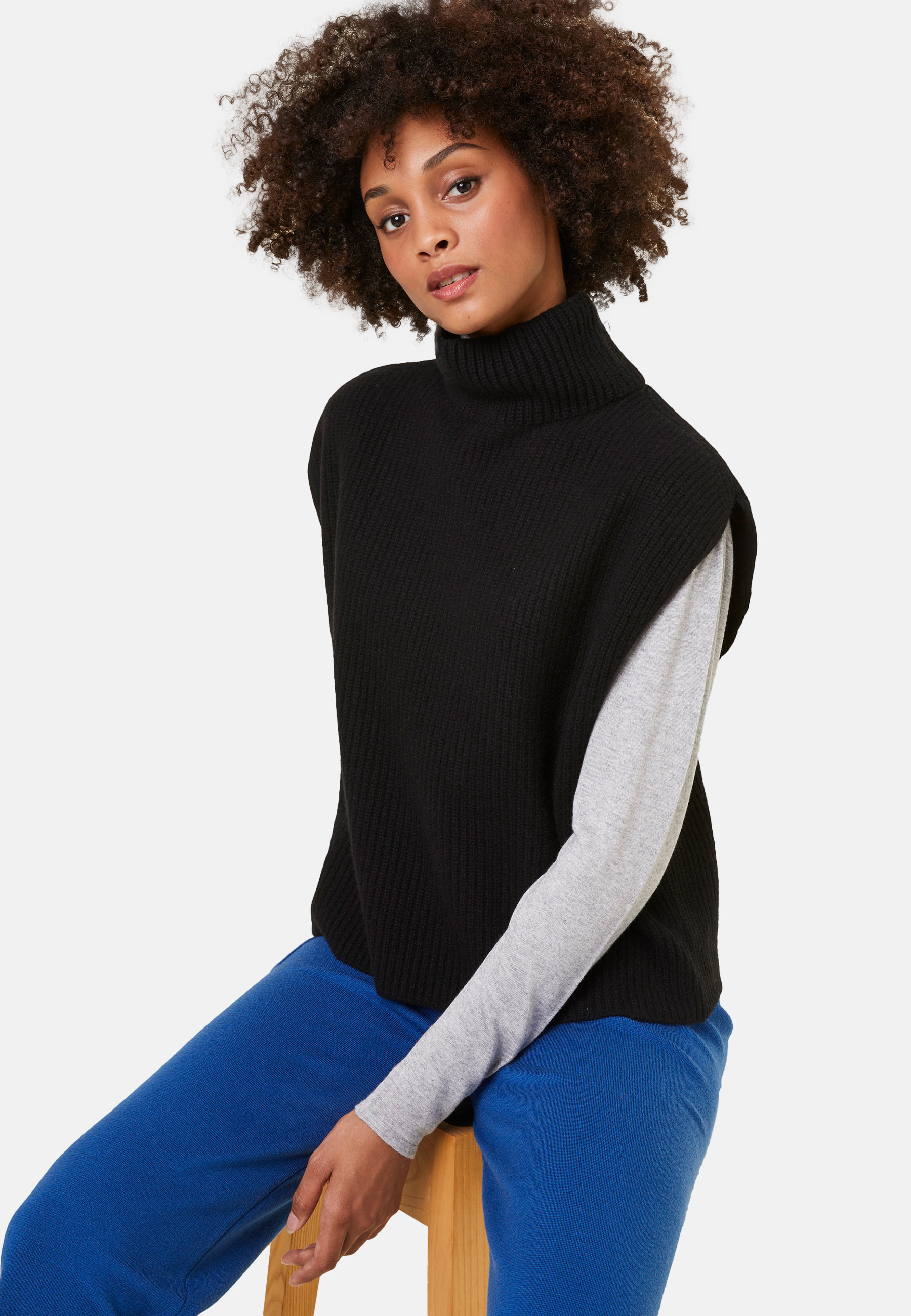 Pull col montant sans manches en cachemire et laine recyclés - Dalya 7810 noir - 01 Noir
