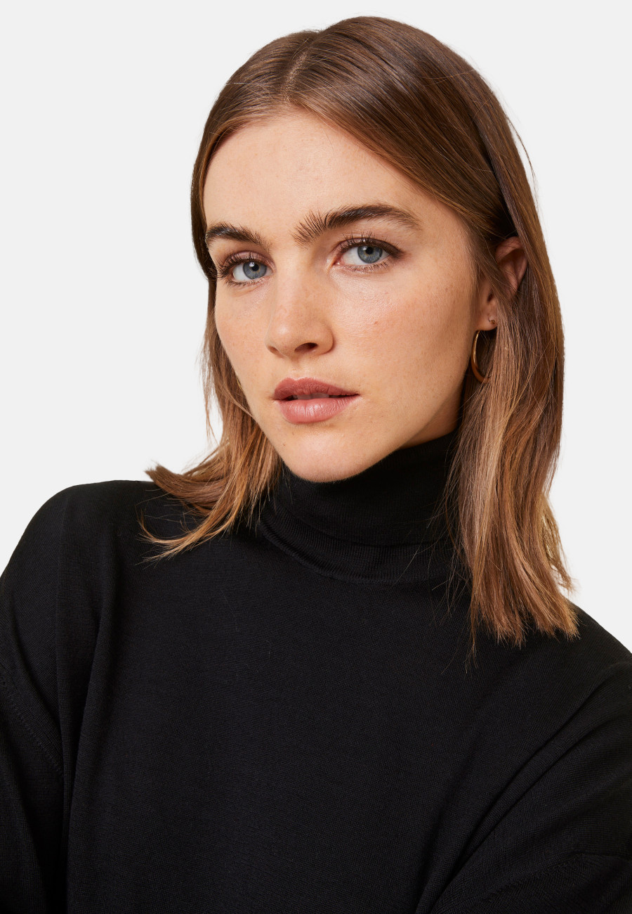 Merino wool turtleneck sweater with slits - Amy