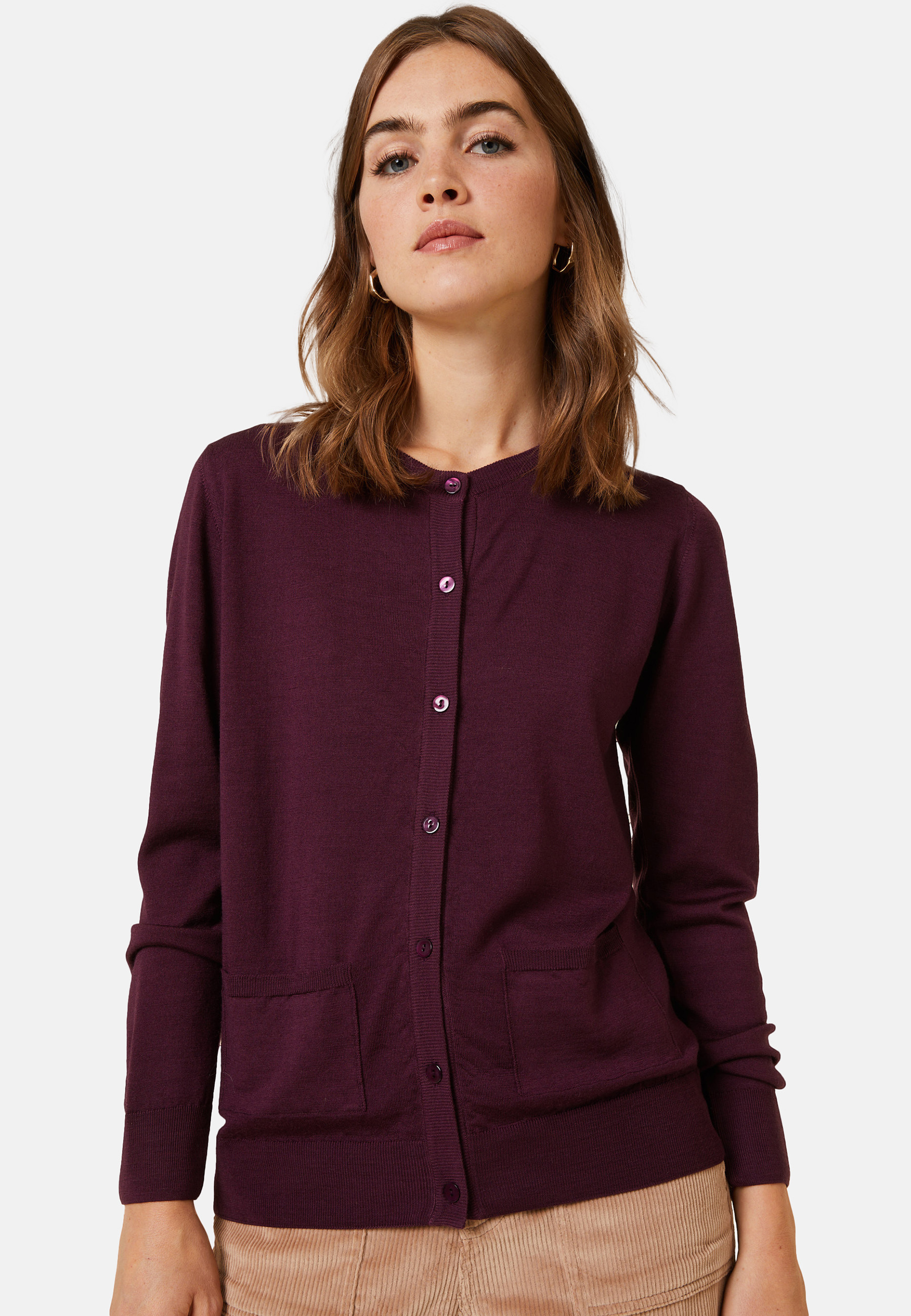 Cardigan boutonné col rond à poches en laine mérinos - Amalia