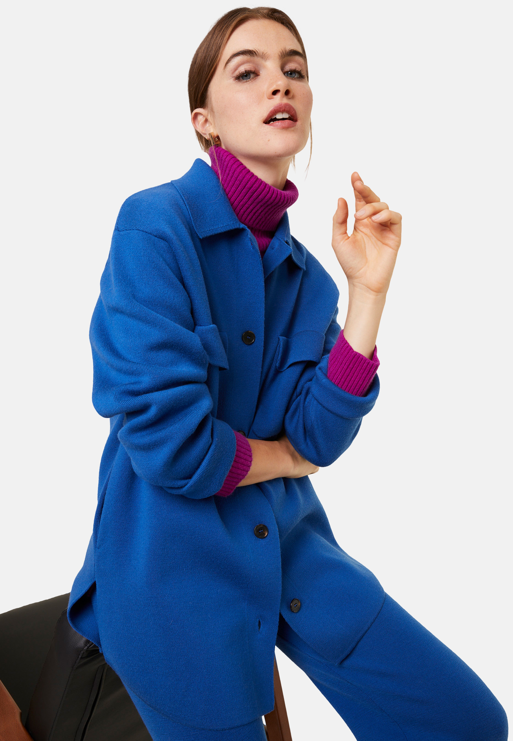  	Veste boutonnée avec poches en laine mérinos - Giselle 7841 saphir - 03 Bleu foncé