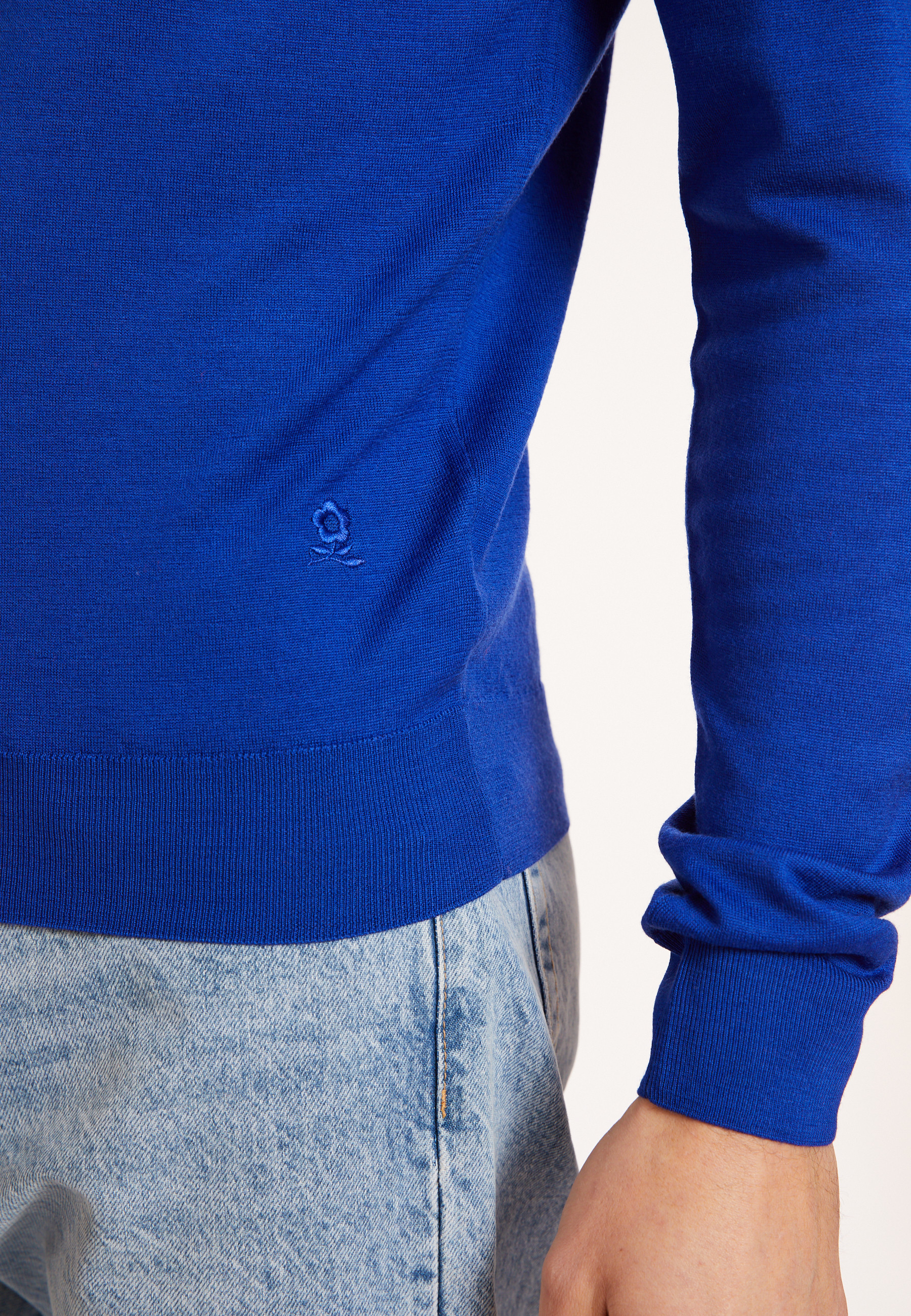 Pull col V logo en laine mérinos - Elmo