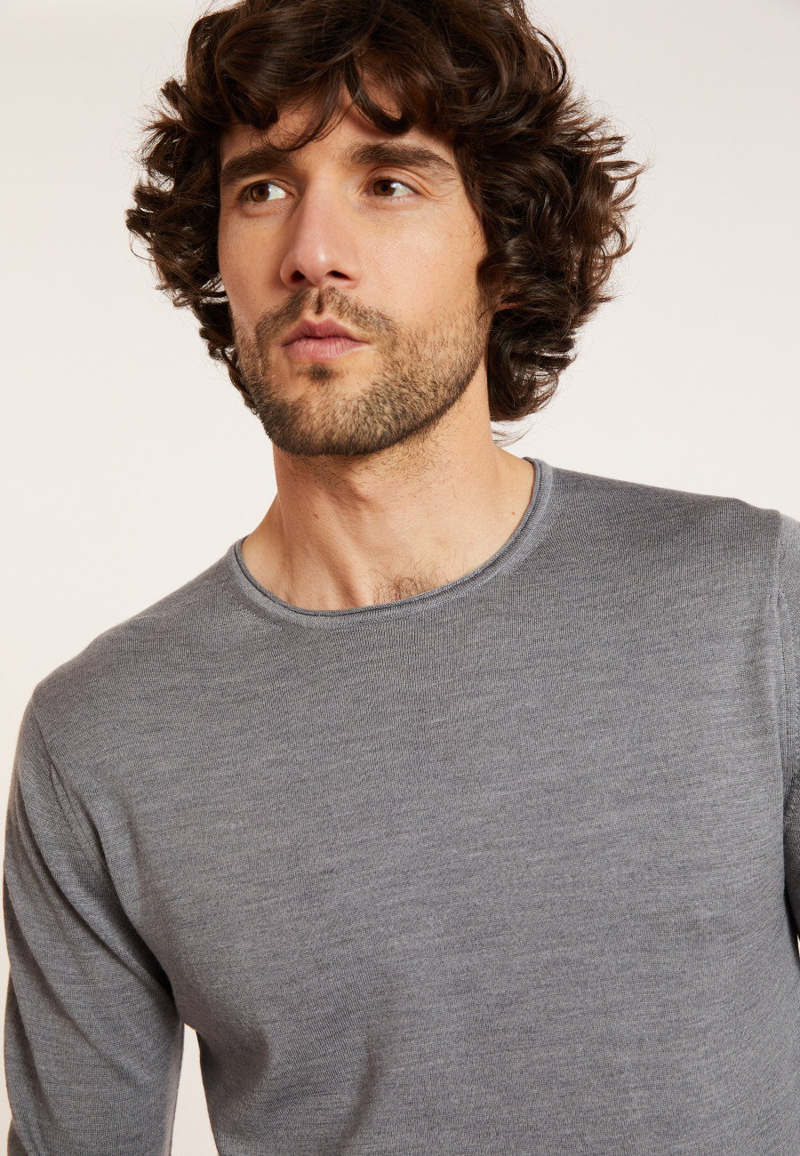 Round-neck merino wool sweater with rolled finishes - Rythme