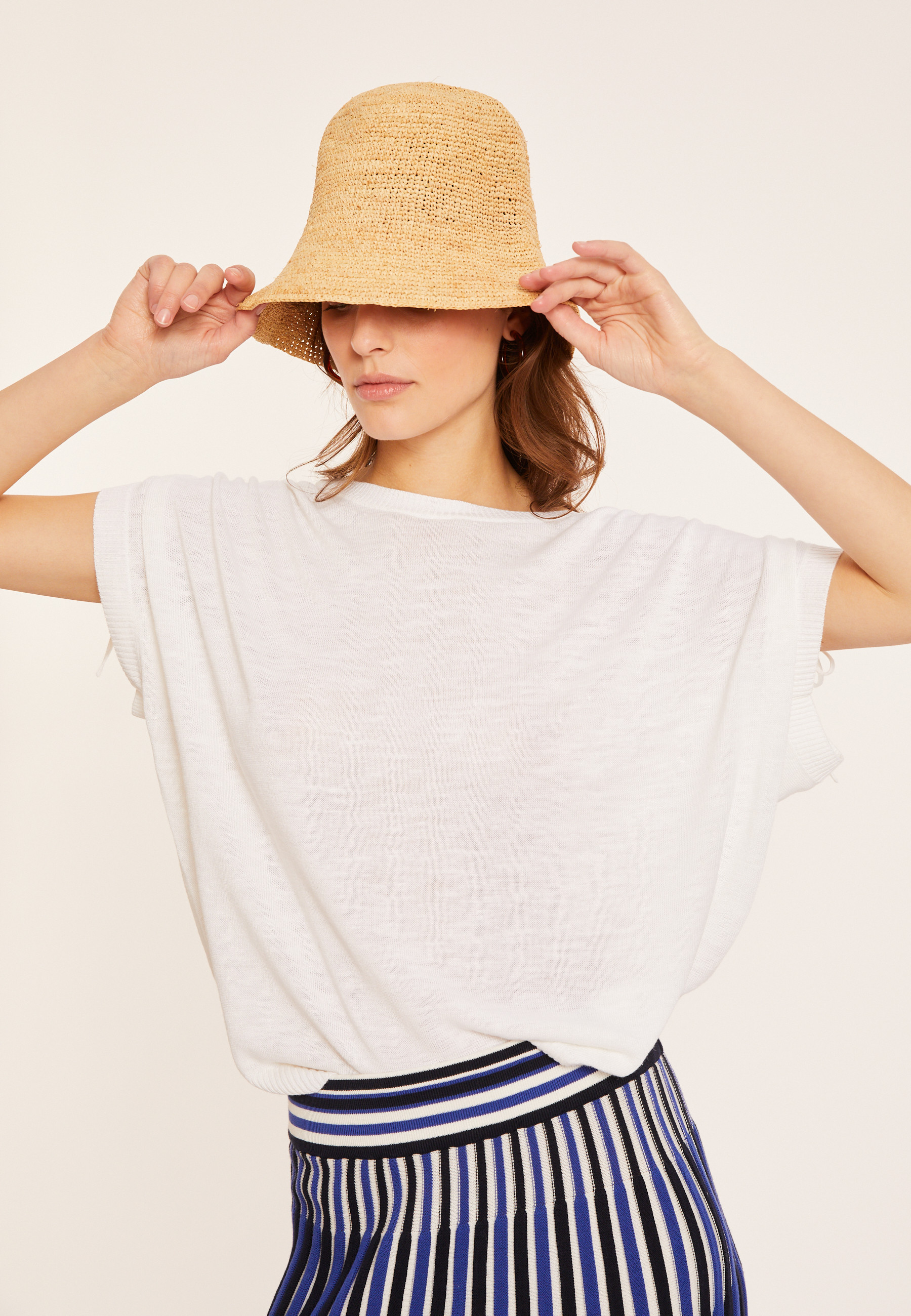 Flamed linen t-shirt with shoulders tightening - Marine