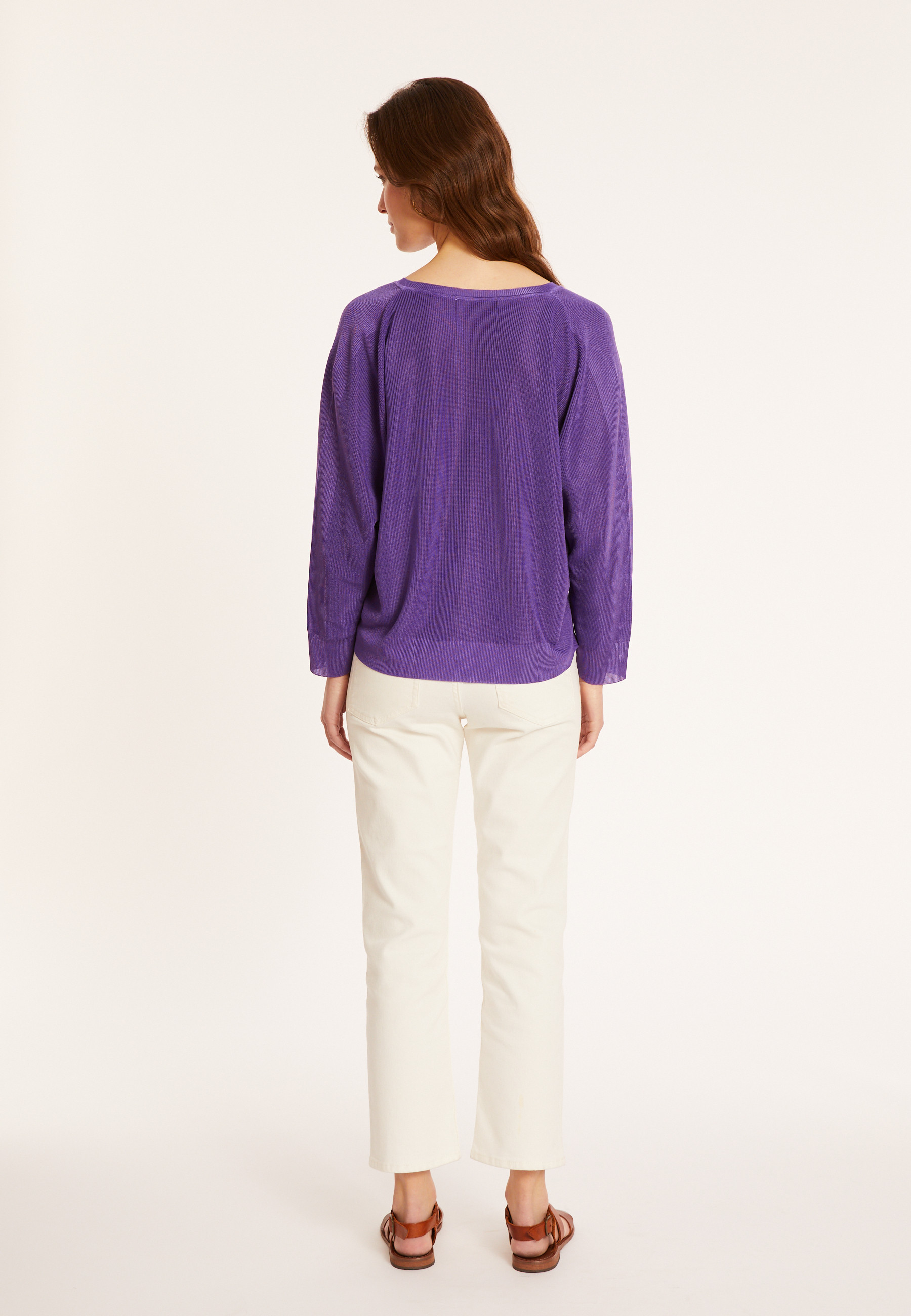 V-neck sweater in fil lumiere - Maja