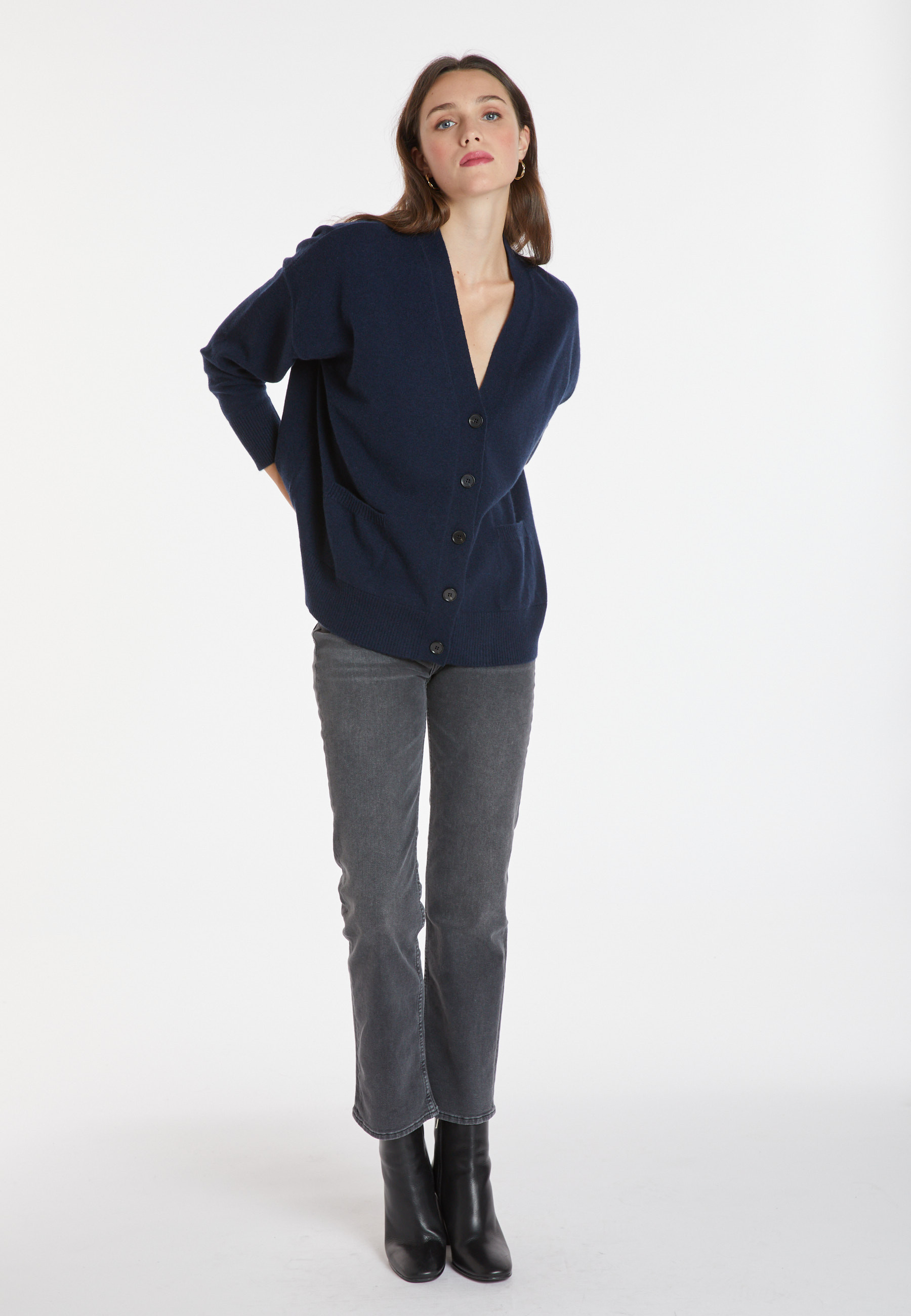 Cardigan en cachemire boutonné à poches - Ariel 8240