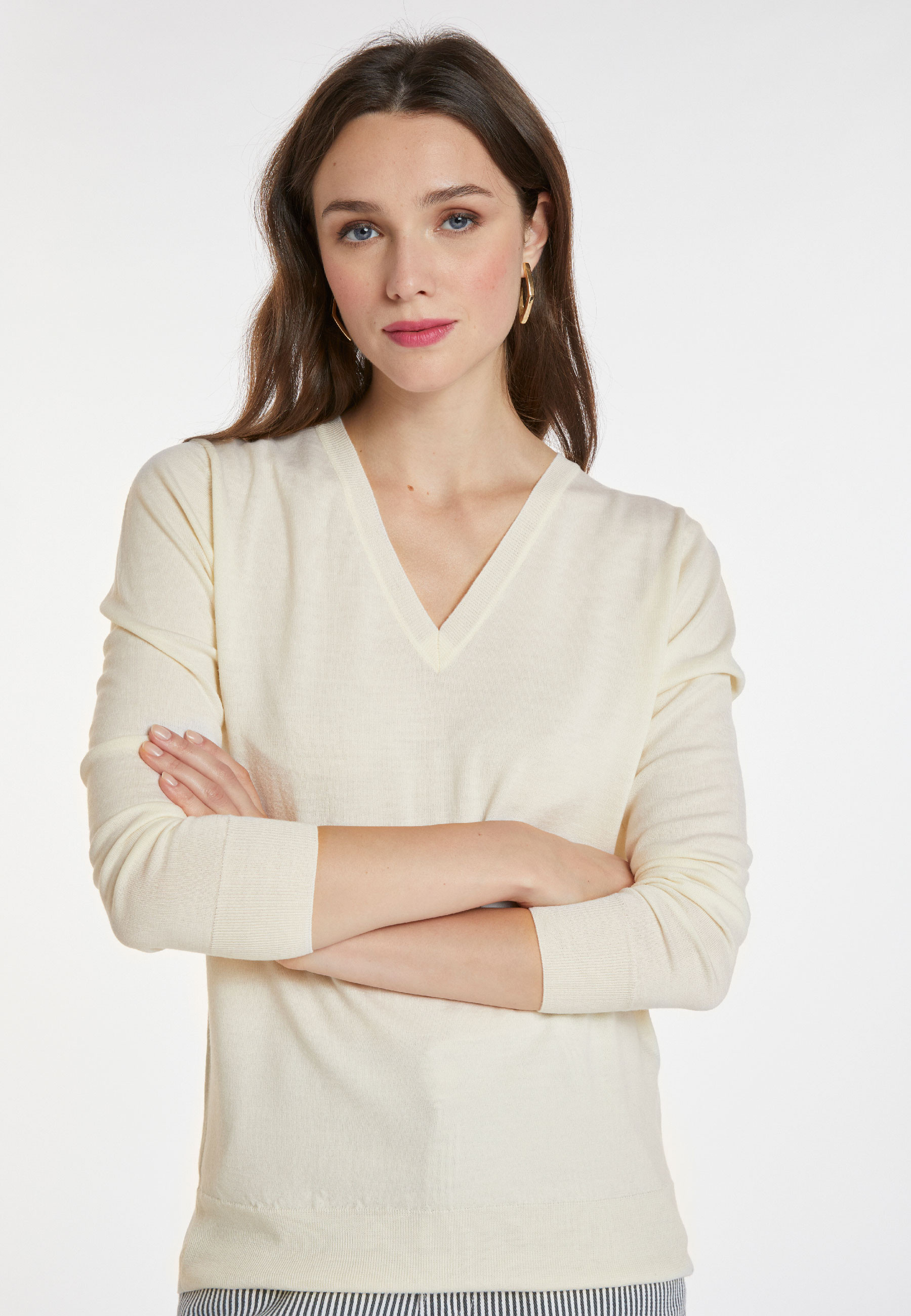 Pull col V en laine mérinos - Arya 8201