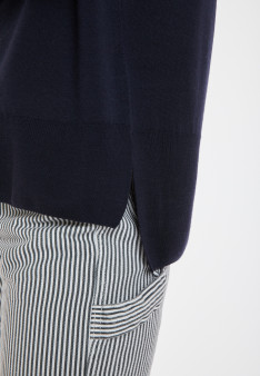 Slit turtleneck sweater in merino wool - Amy