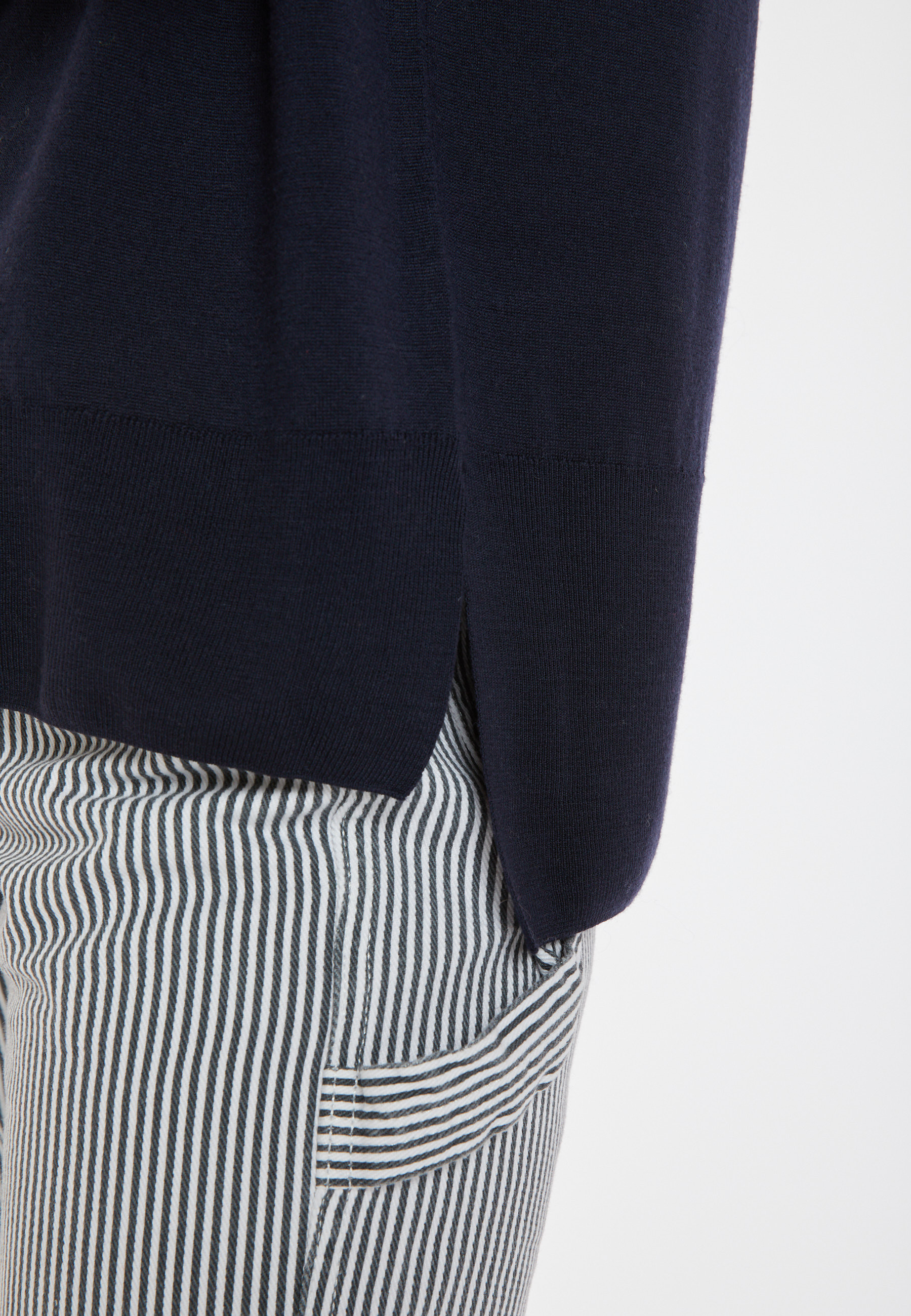 Pull col roulé à fentes en laine mérinos - Amy 8240