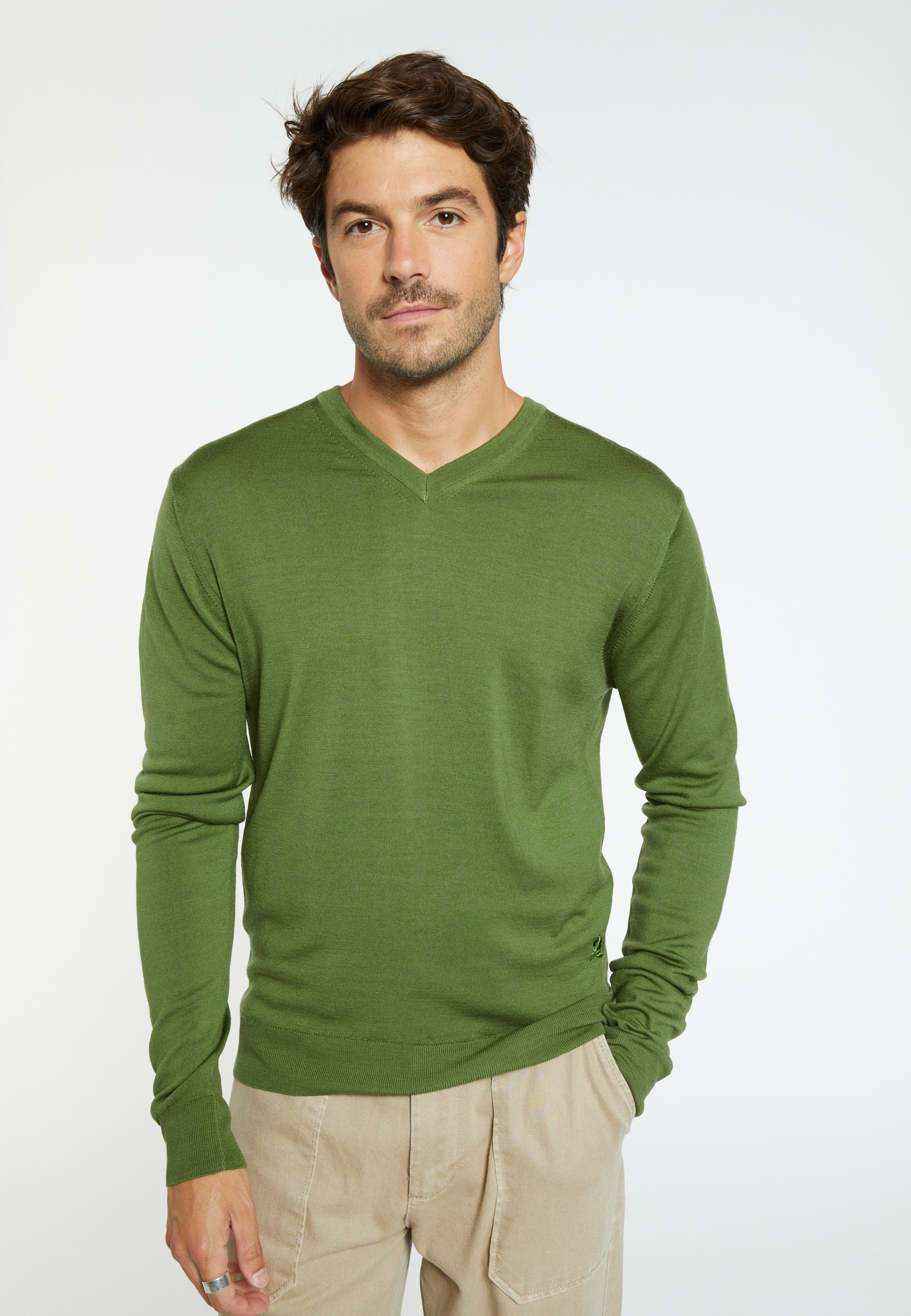 V-neck sweater with logo in merino wool - Elmo
