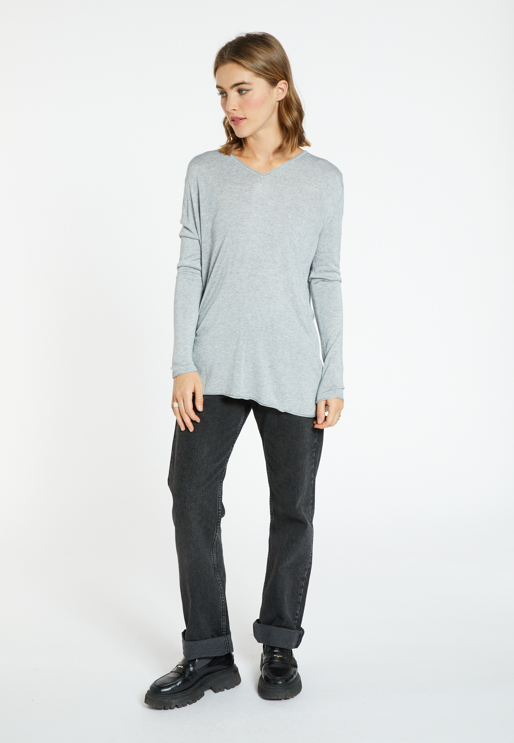 Bamboo Cashmere V-neck sweater - Barbara