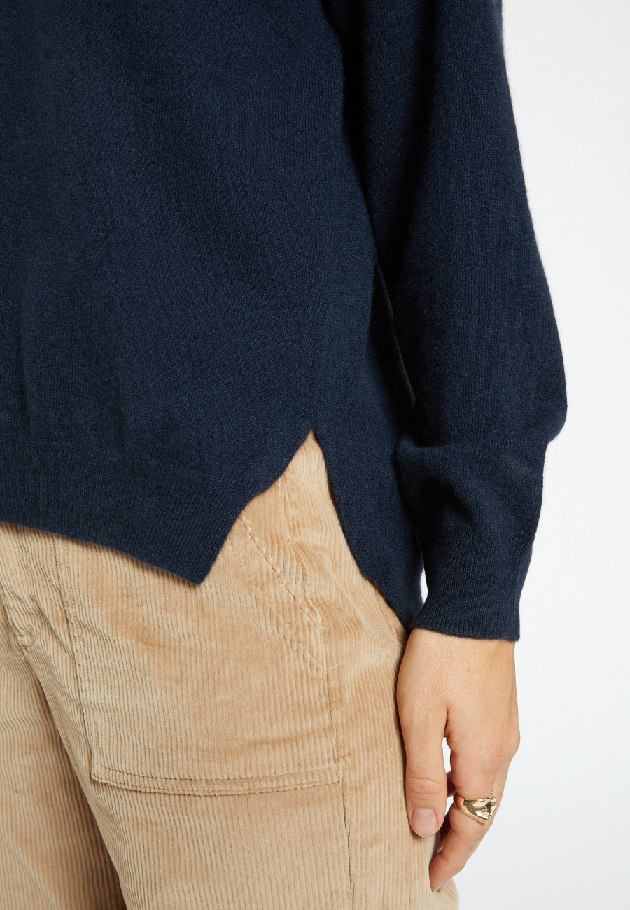 Cashmere V-neck sweater with slits - Barnabe