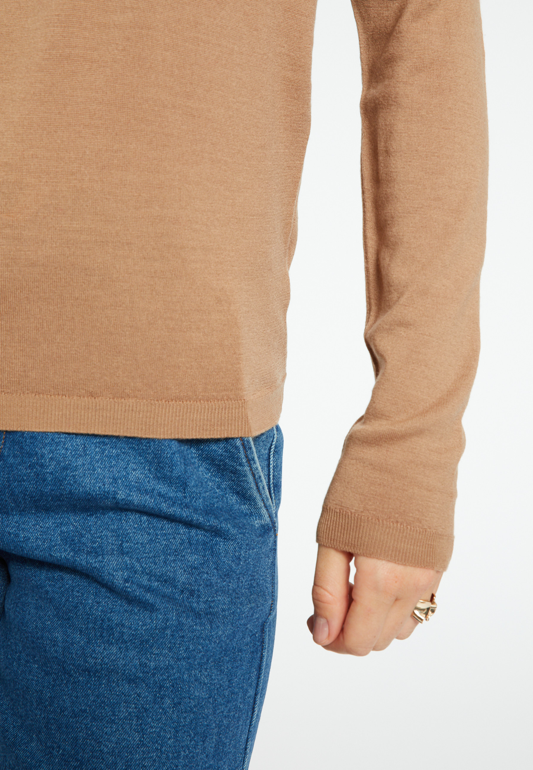 Pull col V en laine mérinos - Bahia 6681 rouge - 51 Bordeaux