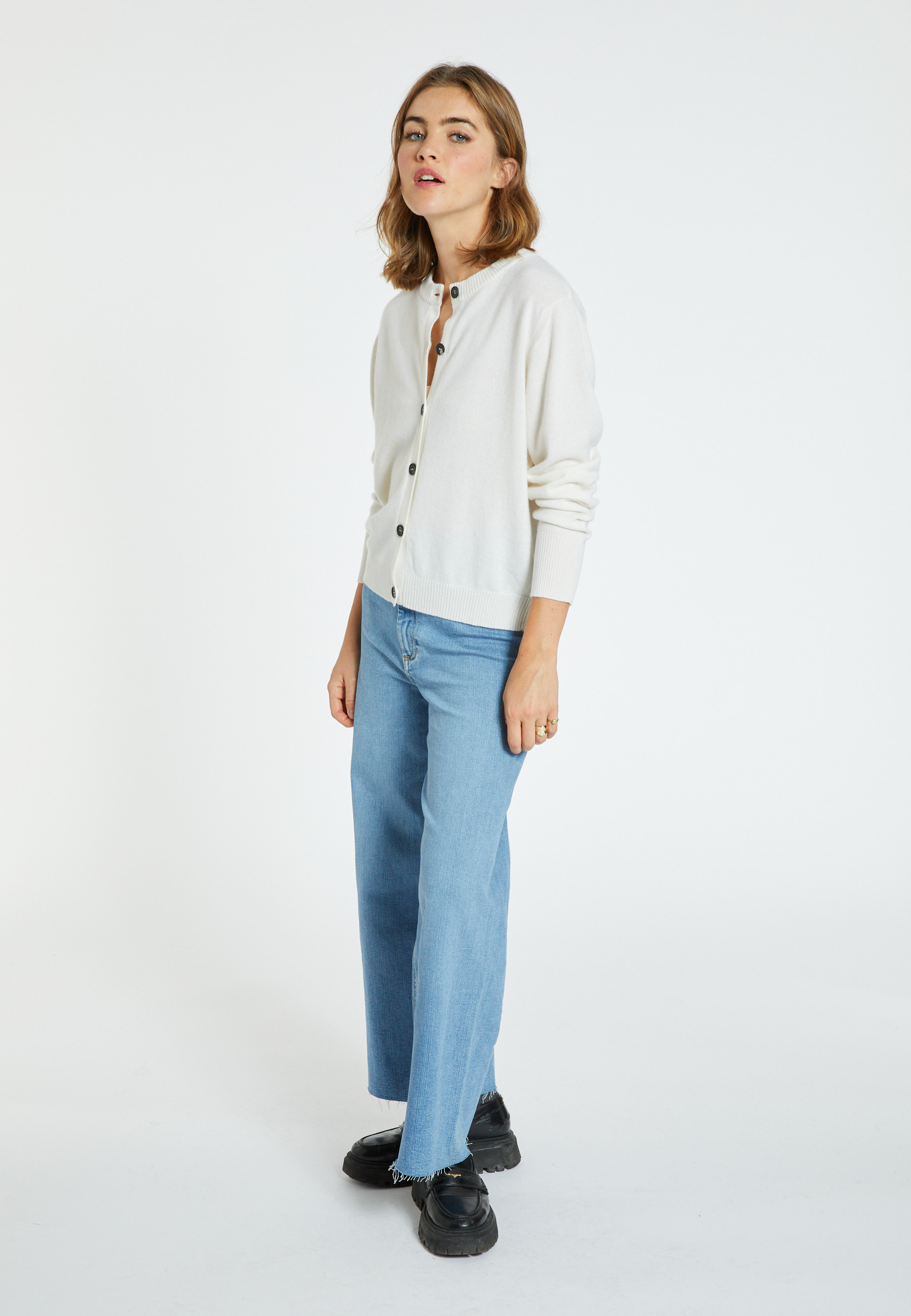Cardigan boutonné en cachemire - Ari 8201