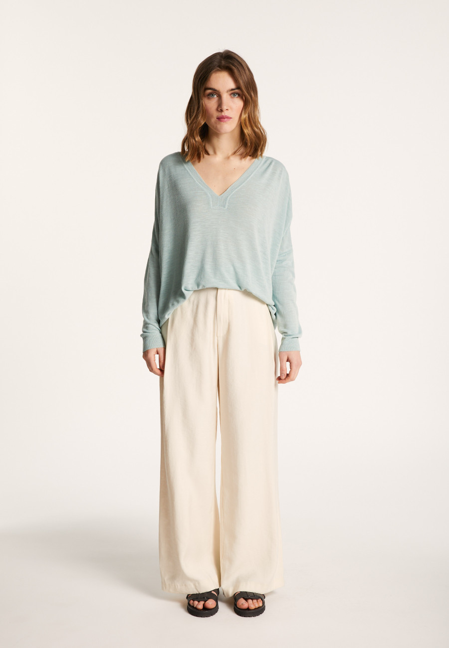 Long-sleeved V-neck t-shirt in slub linen - Beja