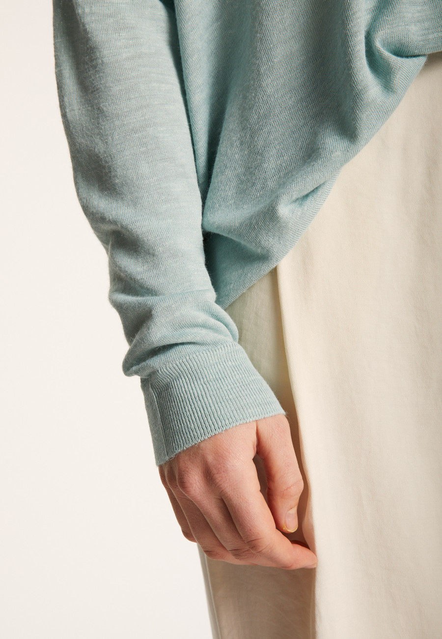 Long-sleeved V-neck t-shirt in slub linen - Beja