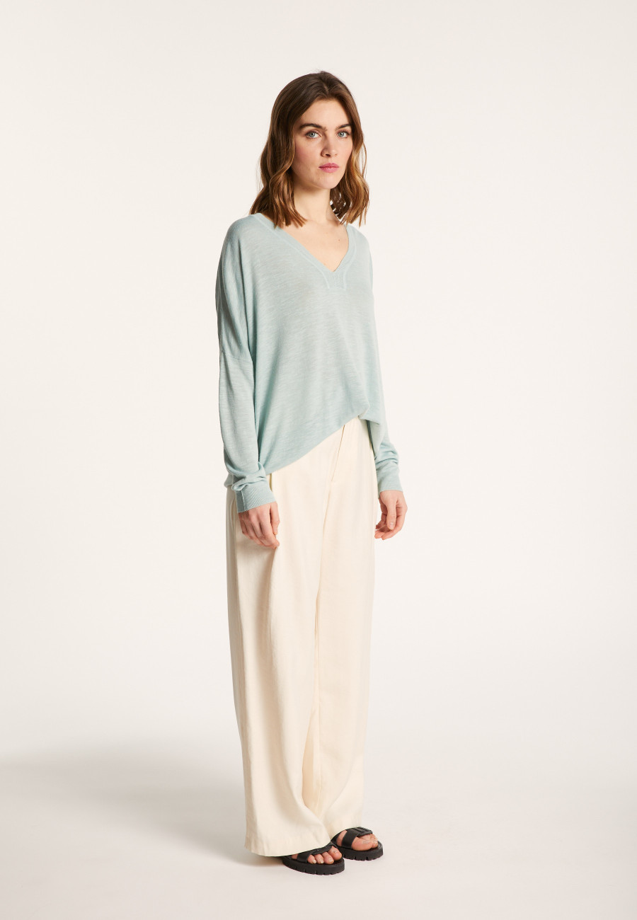 Long-sleeved V-neck t-shirt in slub linen - Beja