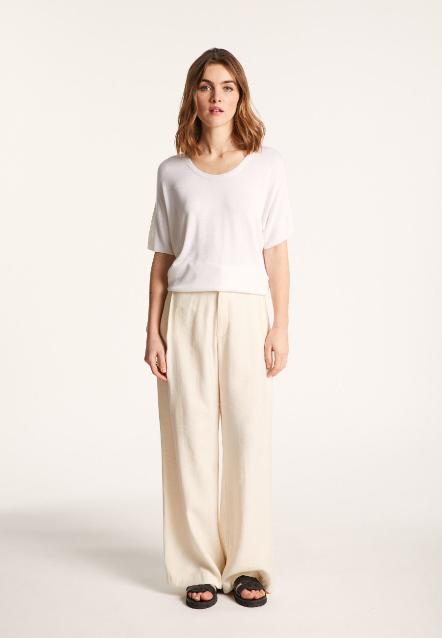 Loose-fitting T-shirt with slits - Nova