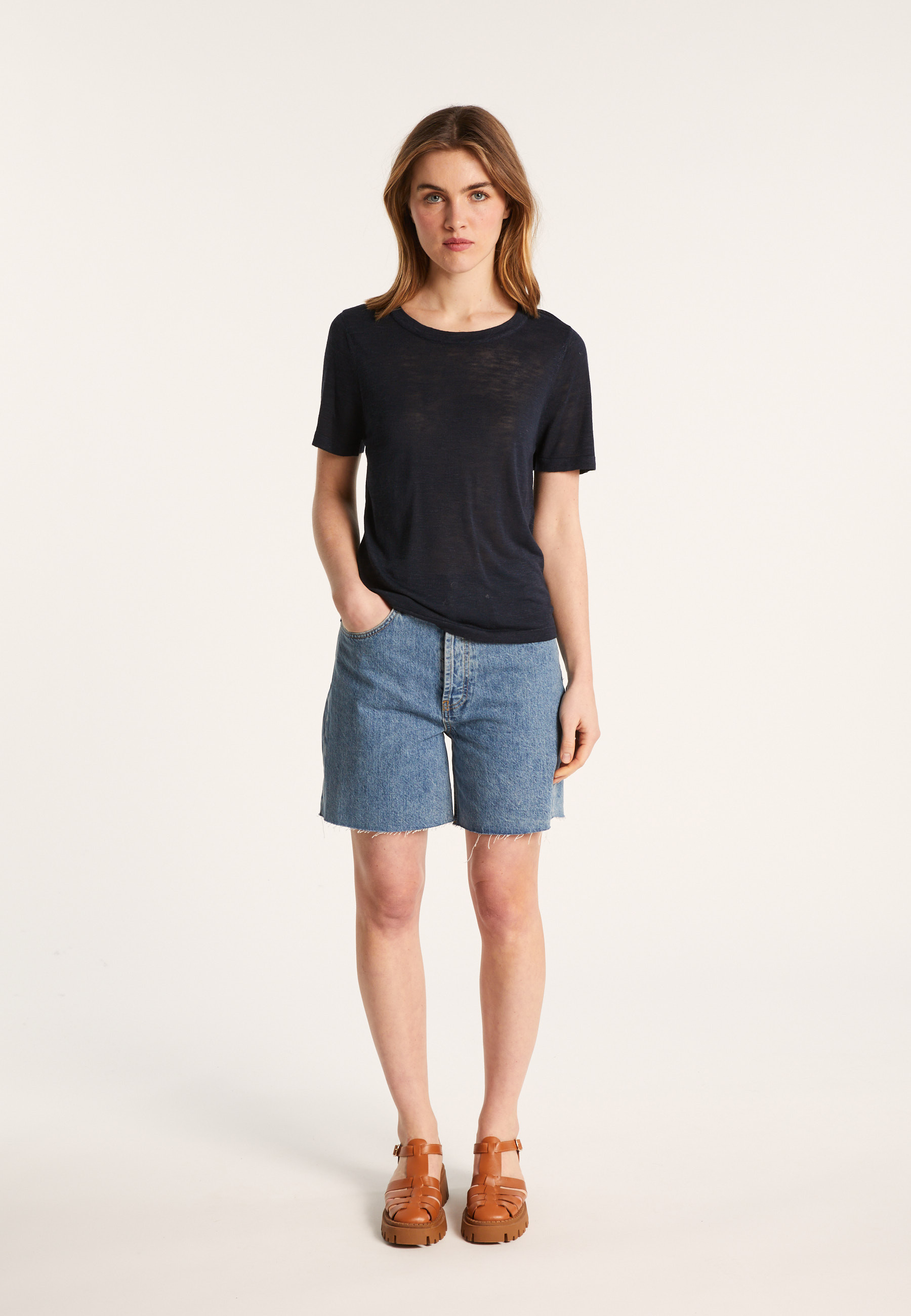 637800 LUCIE