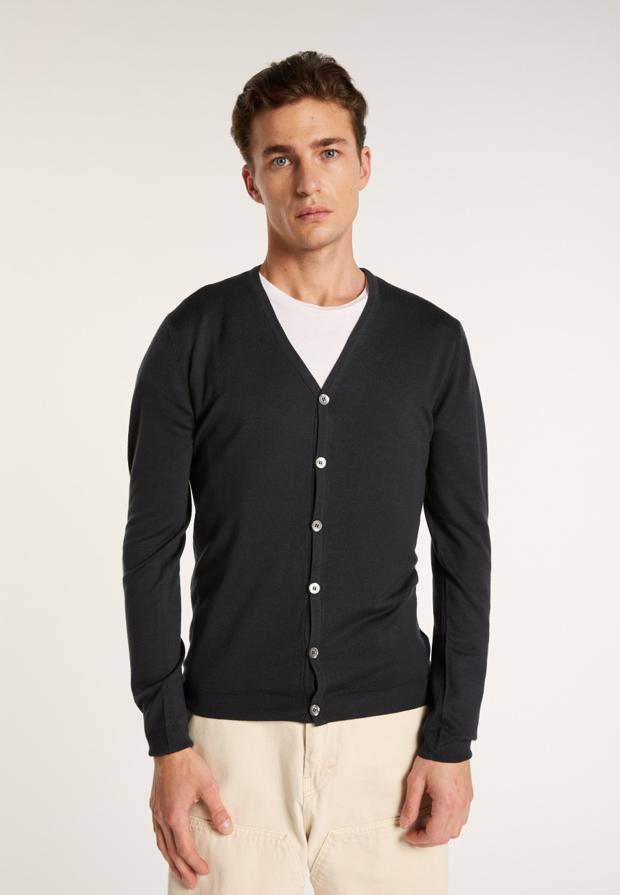 Buttoned wool cardigan - Etienne