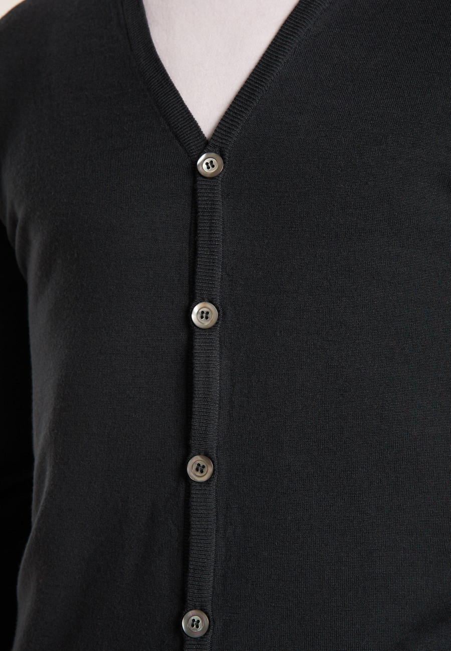 Buttoned wool cardigan - Etienne