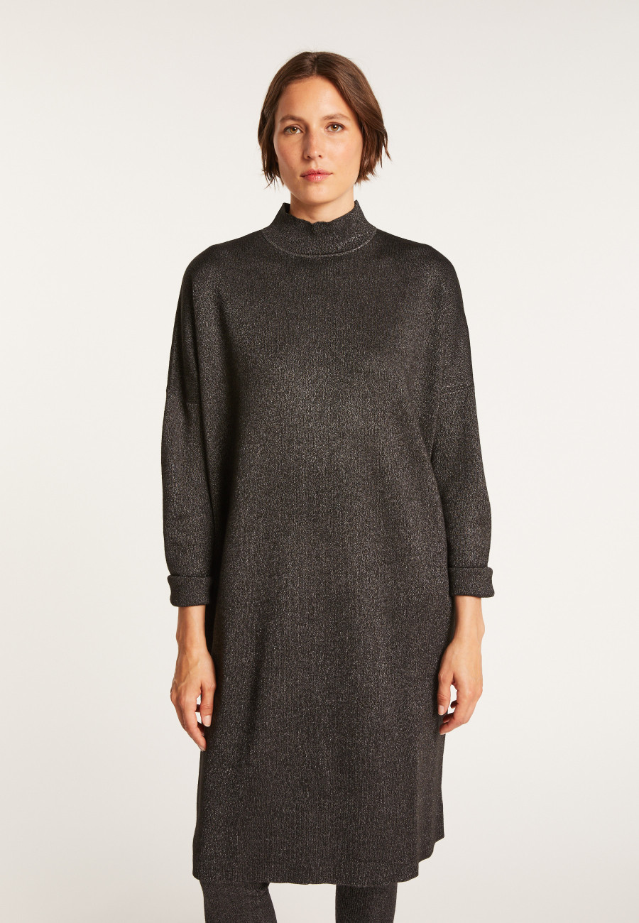Loose-fit dress with high-neck — Grazia