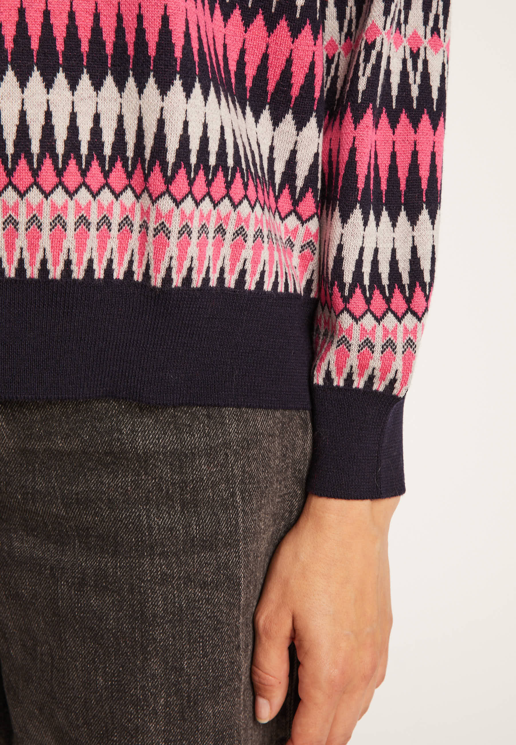 Pull motifs aztèques en  laine - Fidji 7159 marine/vapeur/pivoine 05 Bleu marine