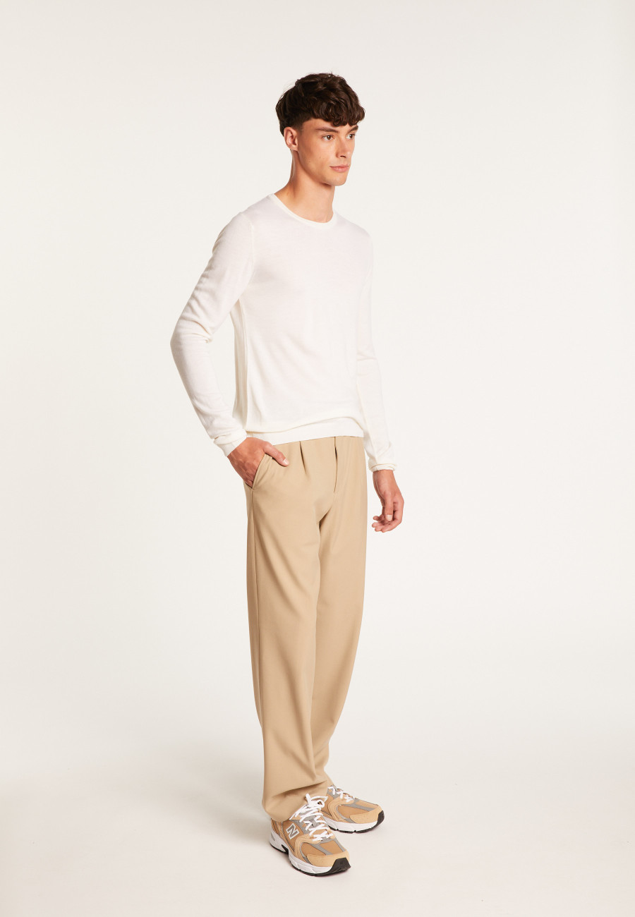 V-neck jumper in merino wool - Eddie