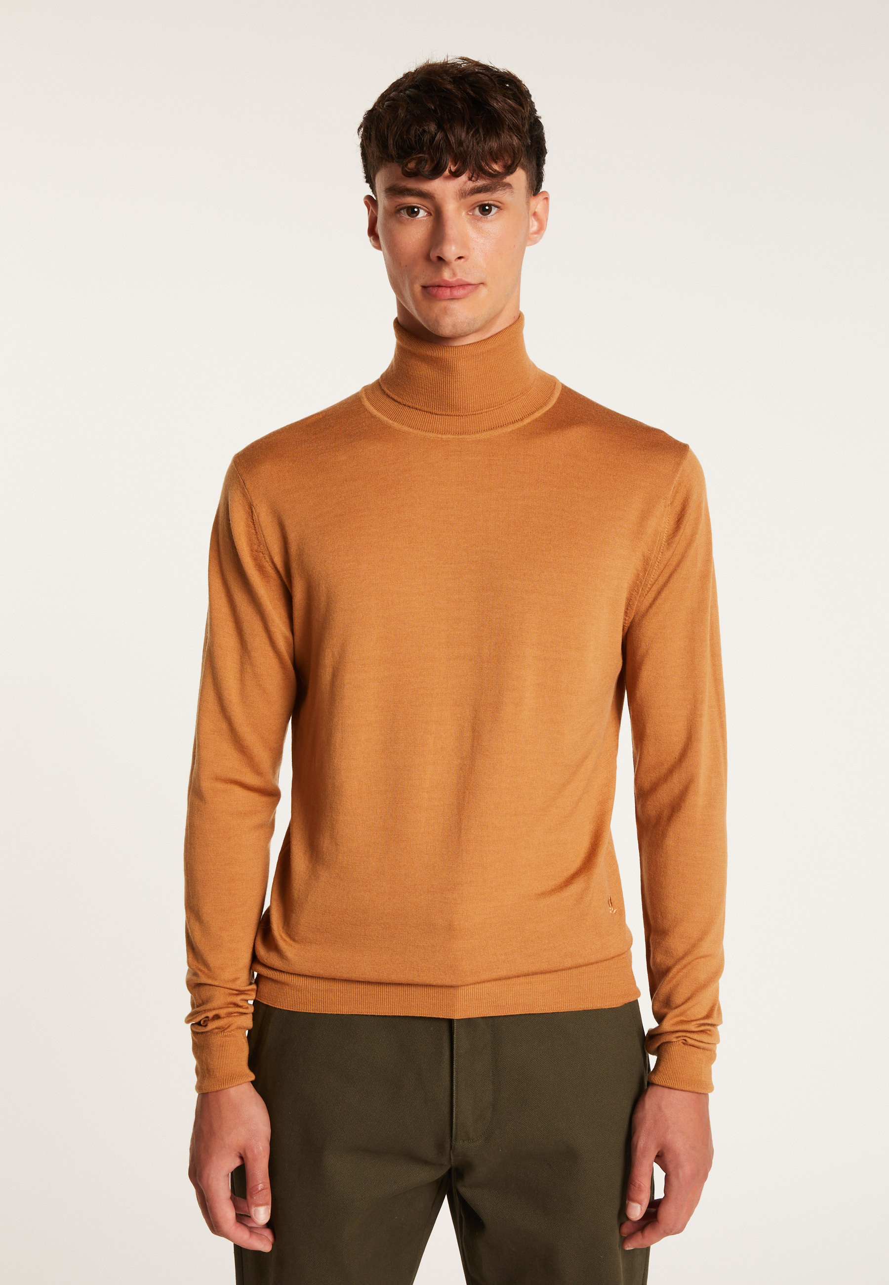 Pull col roulé avec logo en laine mérinos - Enzo 7481 cerise - 51 Bordeaux