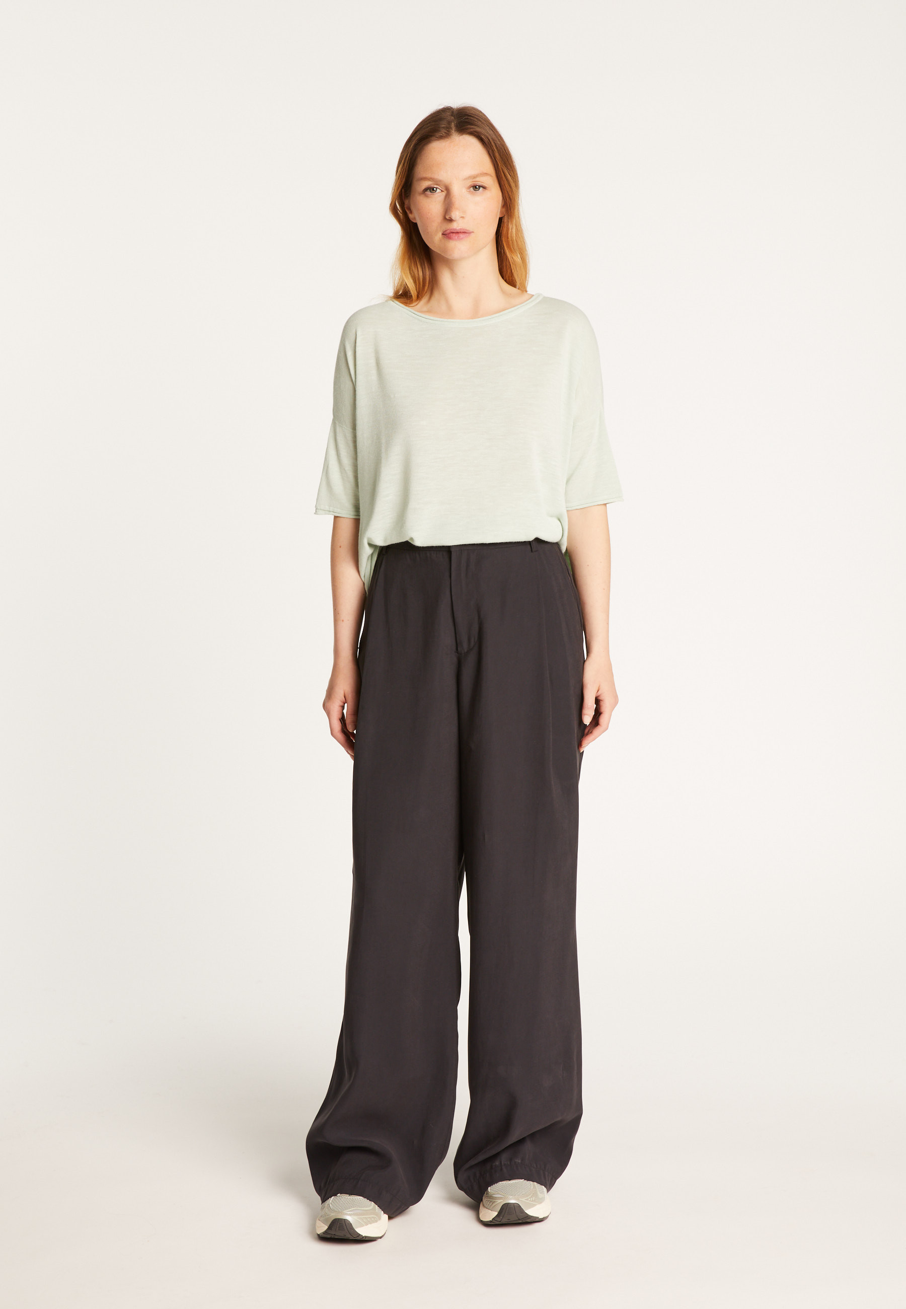 Lightweight slub linen jumper-TASLIM