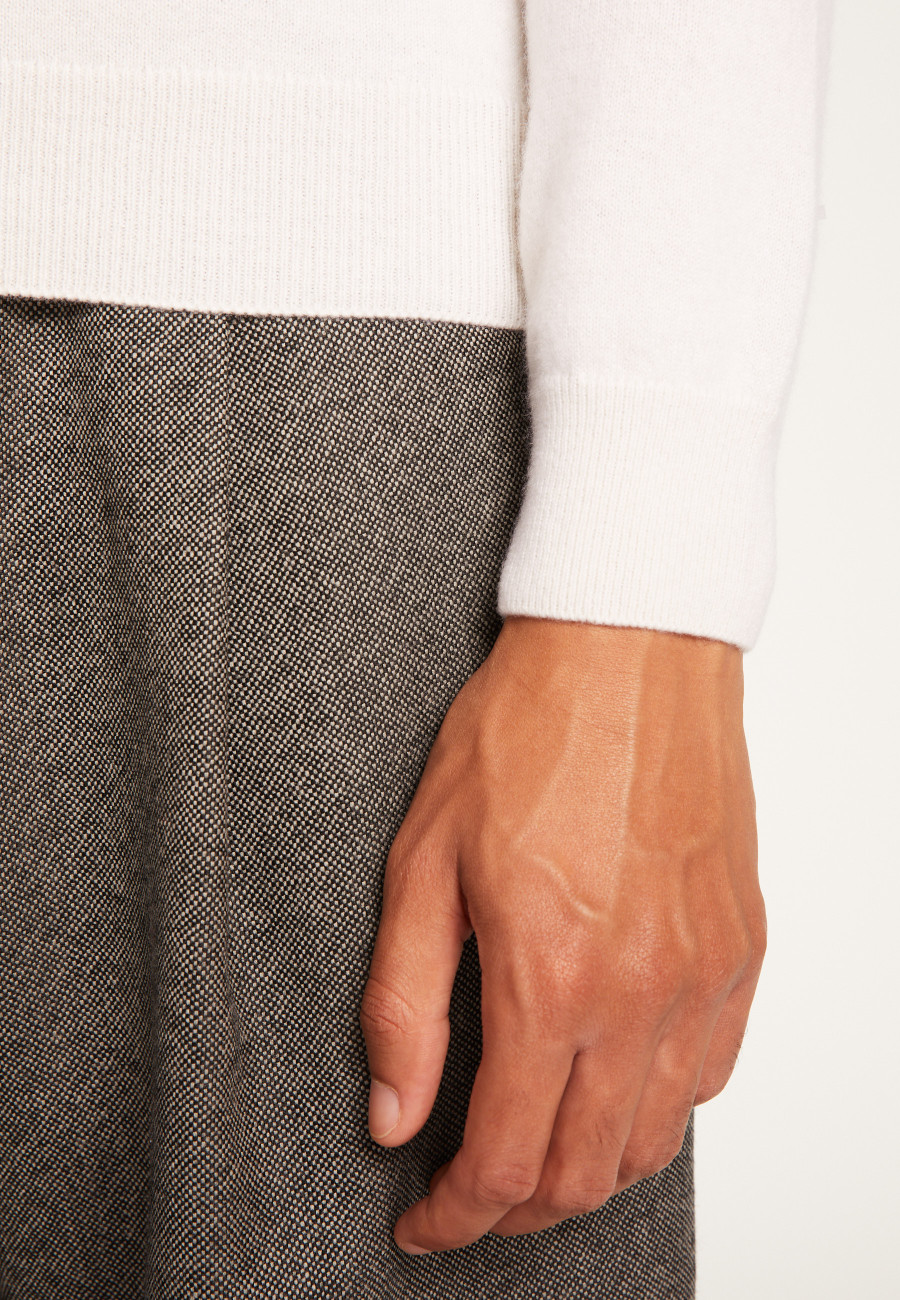 Suéter de cashmere com decote em V - Evann