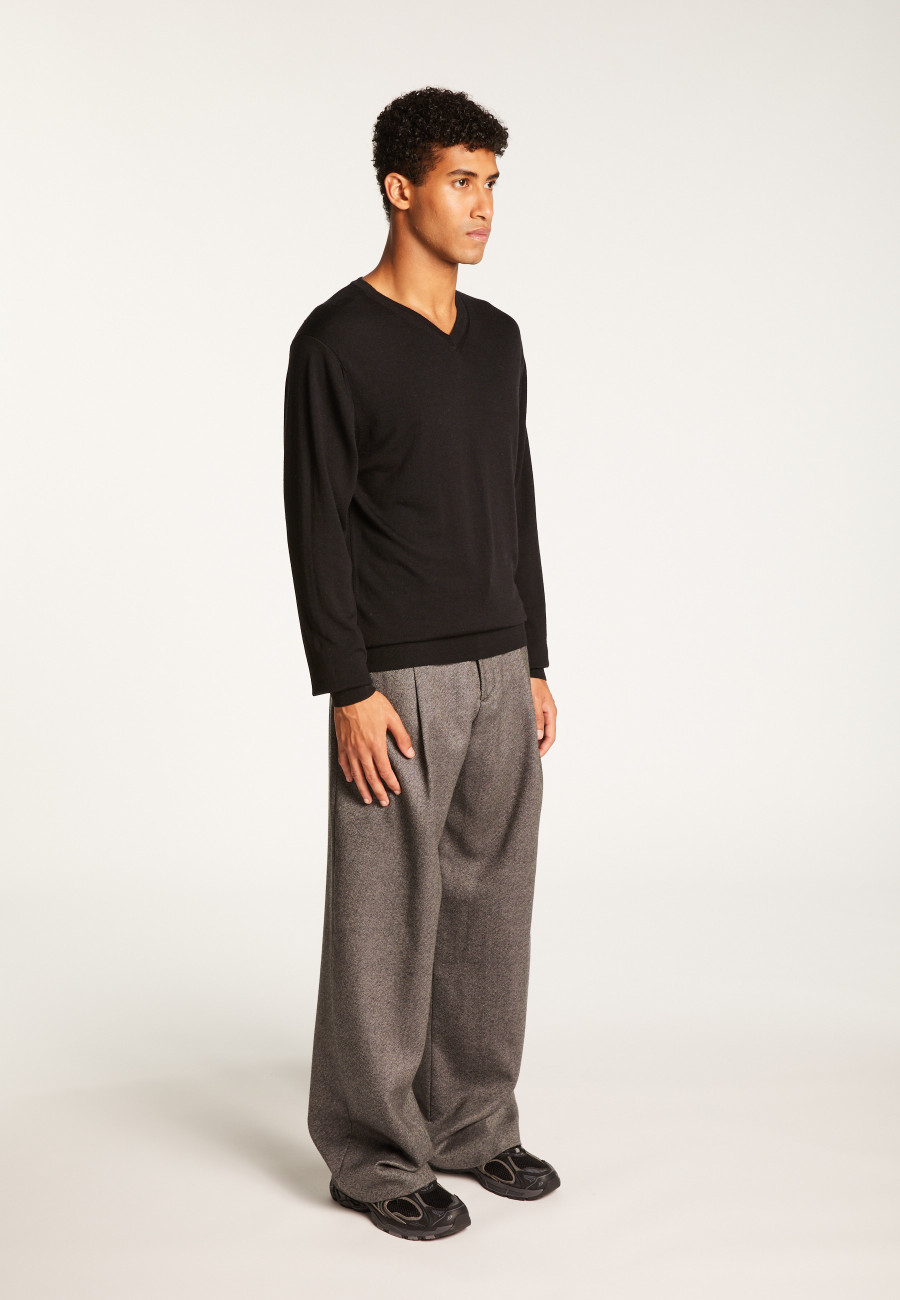 Suéter de lã merino com decote em V - Elmo