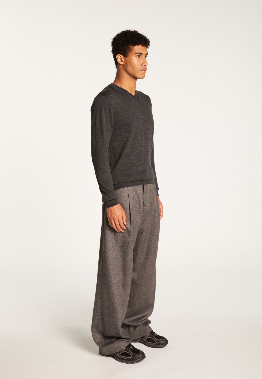 Merino Wool V-Neck Sweater - Elmo