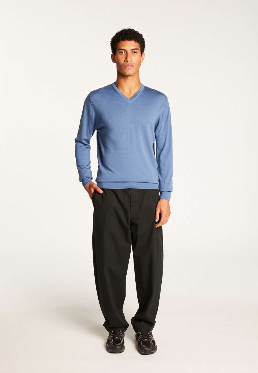 Suéter de lã merino com decote em V - Elmo