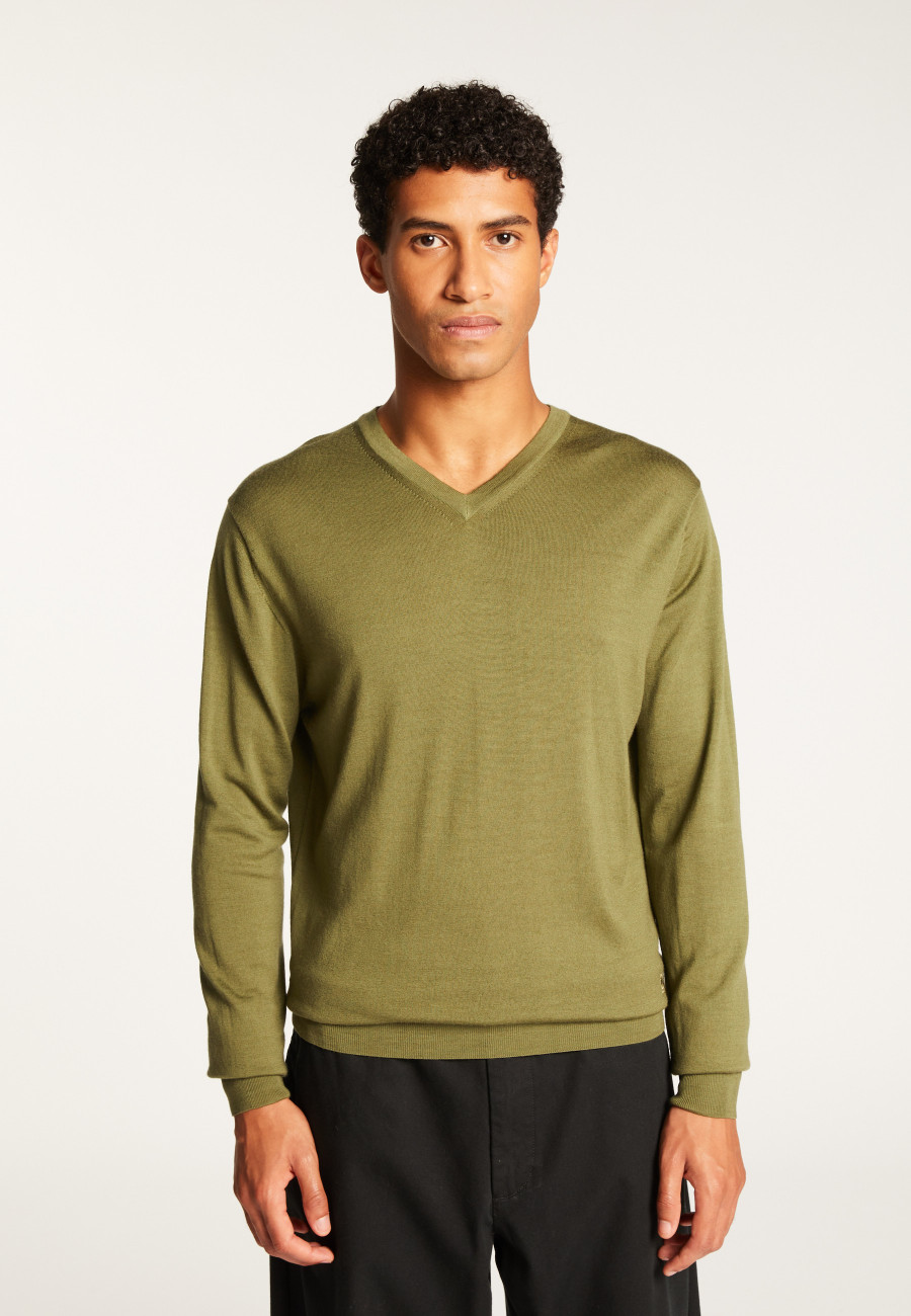 Merino Wool V-Neck Sweater - Elmo