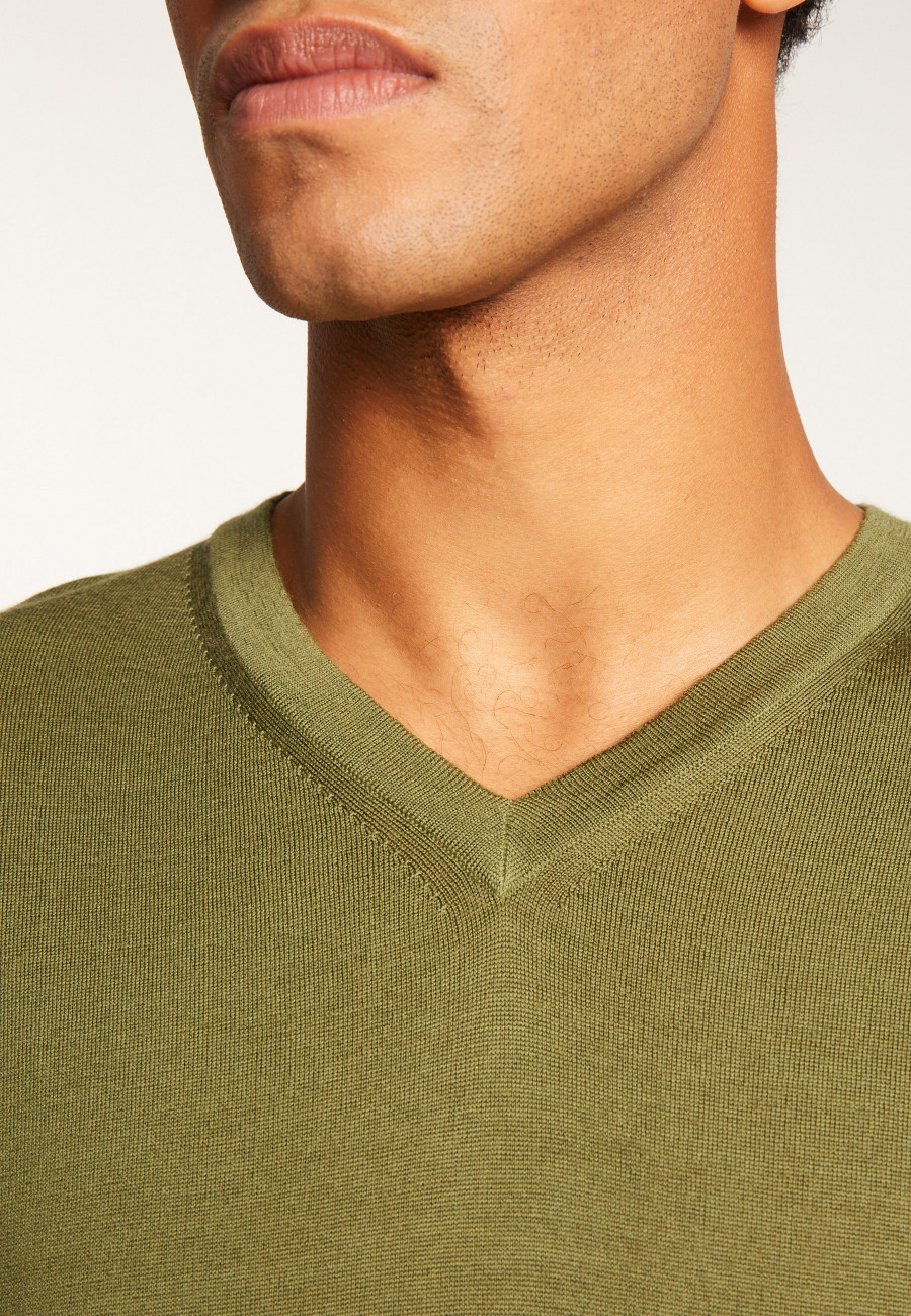 Merino Wool V-Neck Sweater - Elmo